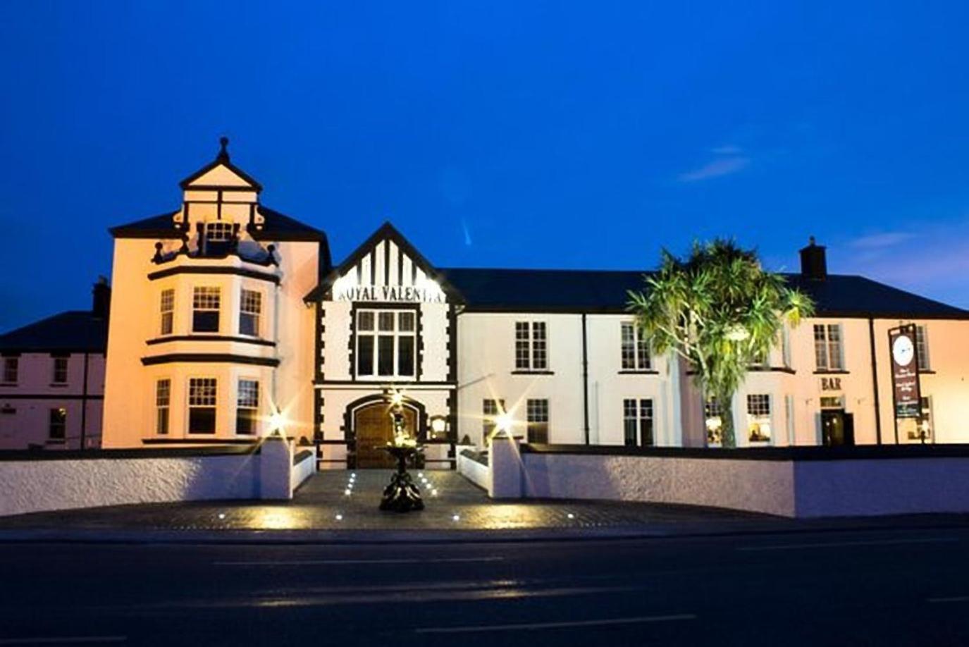 Curlew Apartment Knights Town Luaran gambar